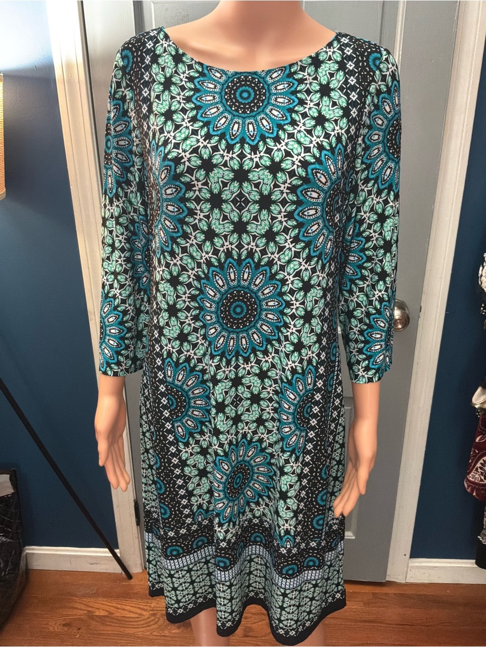 London Style Teal and Black Floral Medallion Long Sleeve Dress